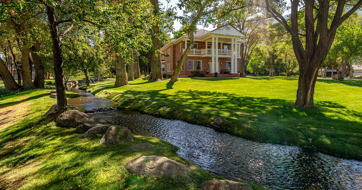LR_HeritageMansionRanchEstat-01